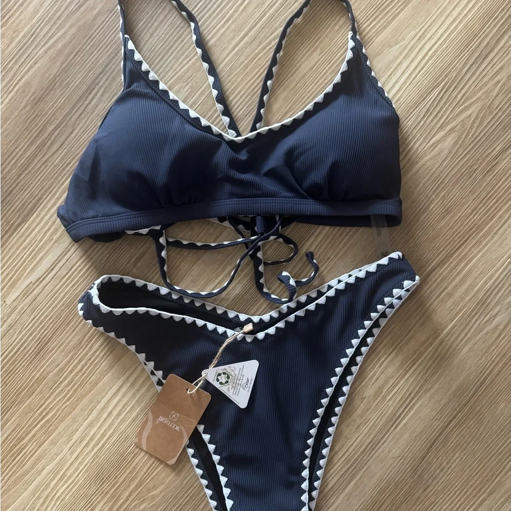 BERLOOK Ribbed Navy Blue Bikini with White Trim, size Medium. NWT! - Picture 1 of 3